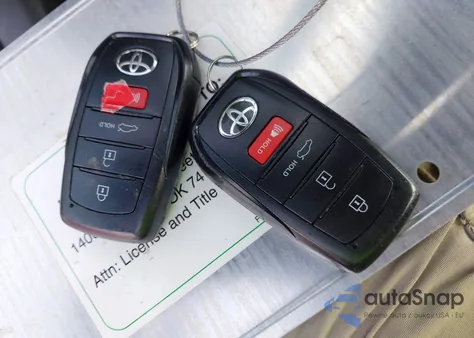 2023 Toyota Corolla Se z USA, uszkodzony, nr VIN 5YFS4MCE8PP166584